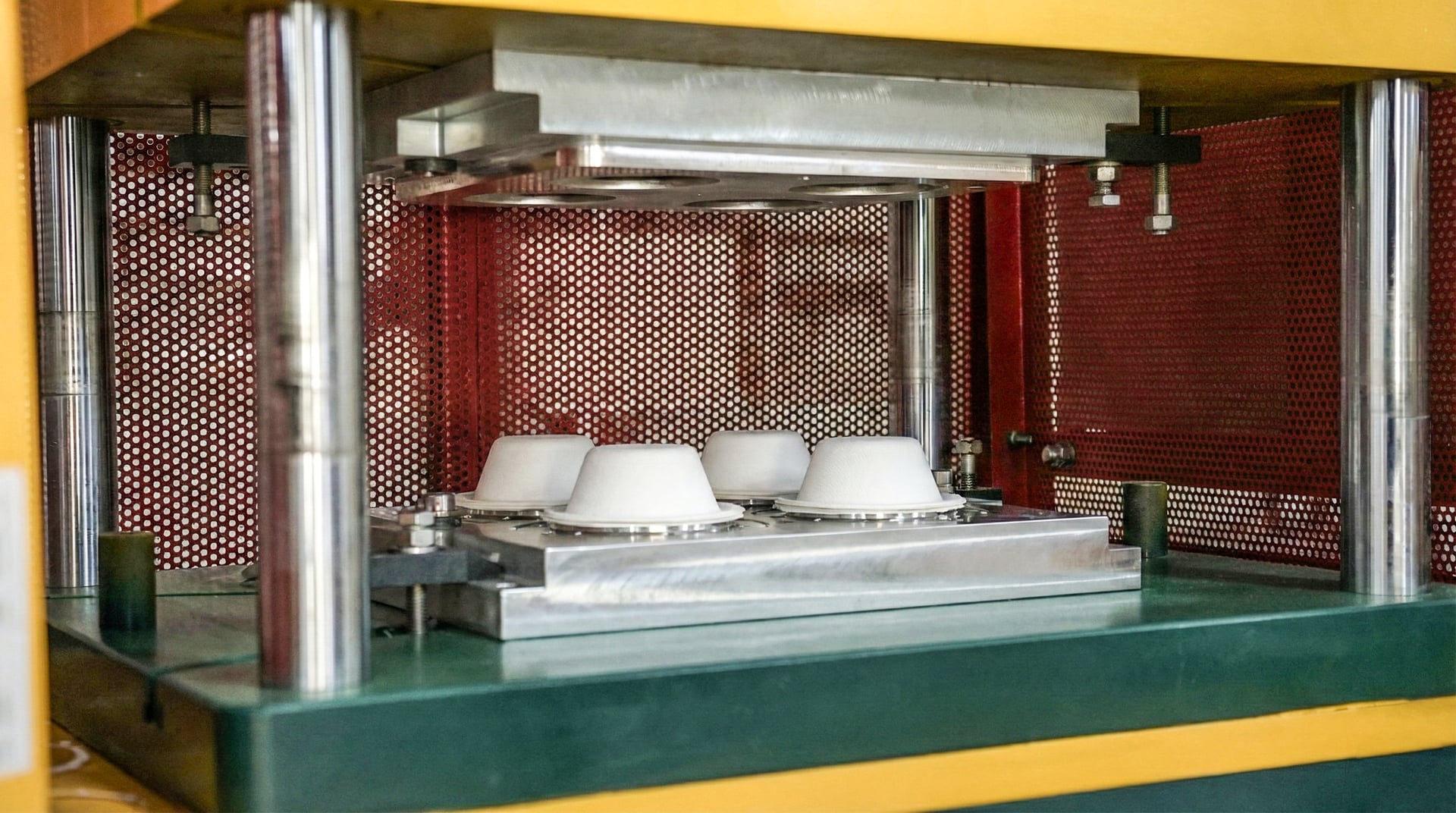 Edge Trimming in Action - Bowl Trimming